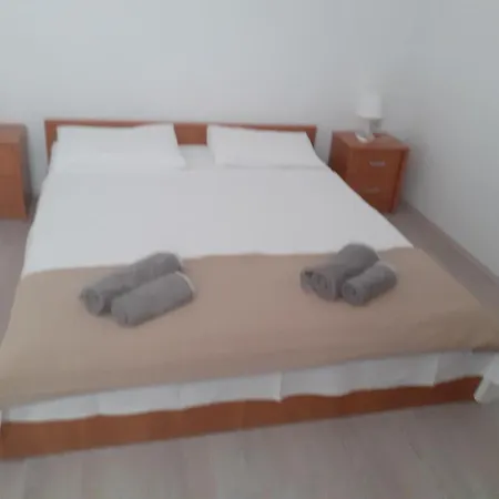 House Lucy * Ražanac